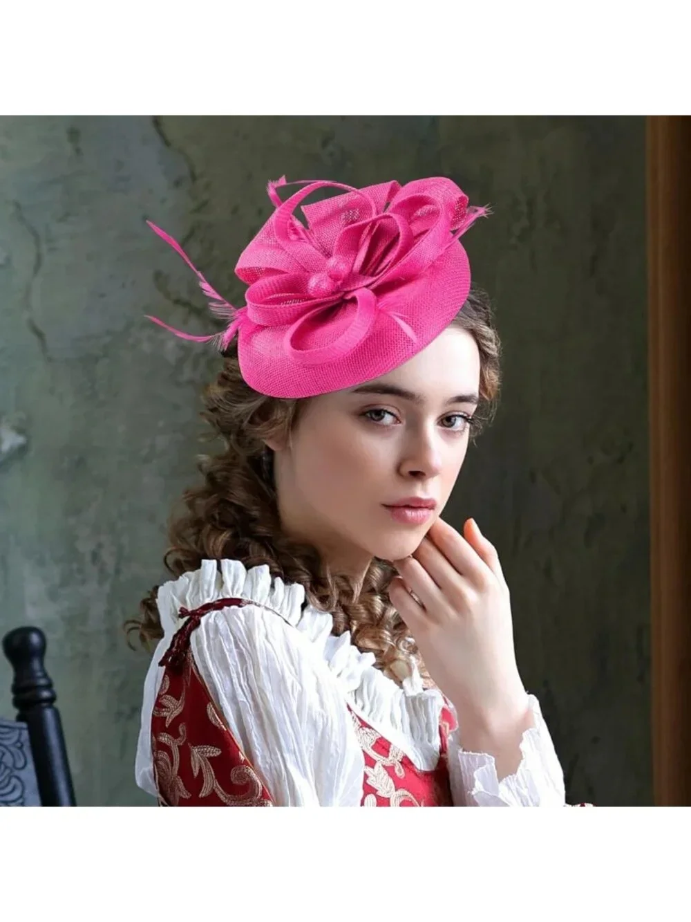 Elegant Women's Derby Hat - Vintage 1920s Tea Party Fascinator with Hair Clip